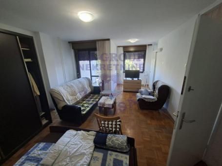 Odličan dvosoban stan na Novom Naselju, 55m2