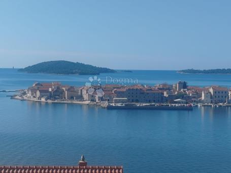 BRODARICA - kuća nadomak mora