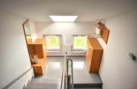 Rijeka, donja Drenova, 4-sobni stan, 186 m2, novija gradnja, prostrana terasa