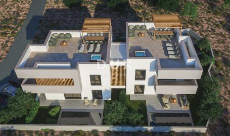 Vodice, trosobni stan, 103,66 m², krovna terasa 106 m²
