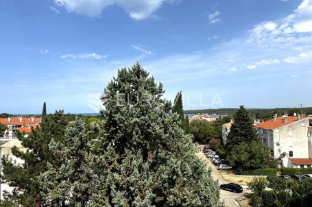 Istra, Červar Porat, dvoetažni stan s očaravajućim pogledom na more