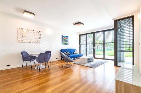 Zagreb, Novi Zagreb, Golf Resort luksuzna četverosobna kuća s privatnim vrtom