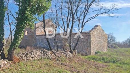 ISTRA, SVETVINČENAT - Kombinirano zemljište sa zgradom