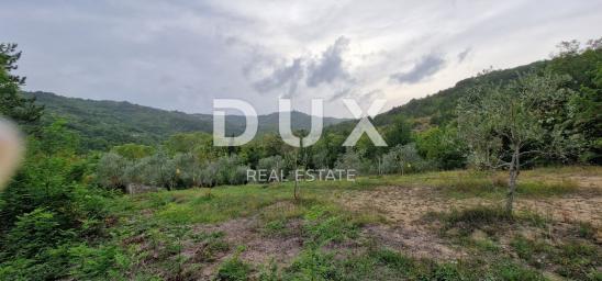 ISTRIA, GRAČIŠĆE - Land complex with facilities and a beautiful view
