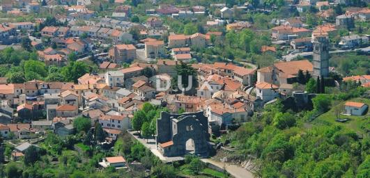 Kastav, Trinajstići, građevinsko zemljište, 800 m²