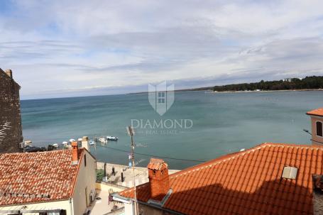 Poreč - Prilika, stan u centru starogradske jezgre s pogledom na more