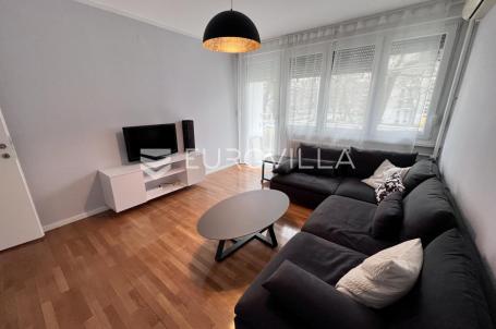 Novi Zagreb, Utrine, elegantan, novoadaptiran dvosoban stan od 57 m² na 1. katu