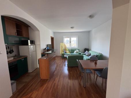 Fantastičan stan u strogom centru Novog Sada – kod Banovine, 65 m², odmah useljiv