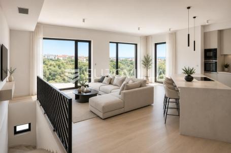 Remete, Luksuzan dvoetažni četverosoban stan 160,30 m² s vrtom, 2 garaže, 2 parkirna