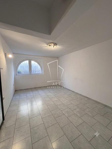Atelje 212, uknjiženo i mereno 40m2 ID#11228