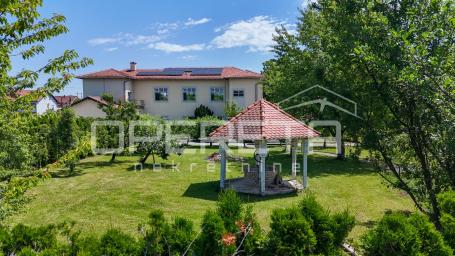 Prodaja, Kuća, Jastrebarsko, Bana Jelačića, Samostojeća, 900m2