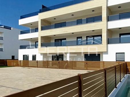 USELJIVO! Privlaka/Zadar - Penthouse G001, 70m od mora