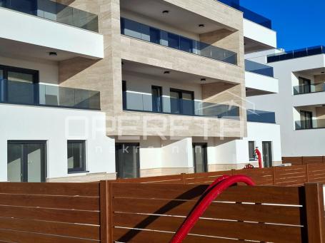 USELJIVO! Privlaka/Zadar - Penthouse E202, 70m od mora