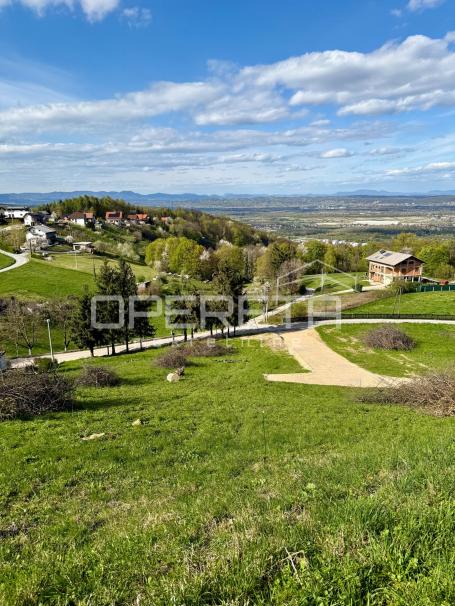 SAMOBOR, VRHOVČAK, GRAĐEVINSKO ZEMLJIŠTE S OTVORENIM POGLEDOM, PRODAJA