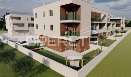 Moderan jednosobni stan na top lokaciji u Puli s vrtom od 87 m2!