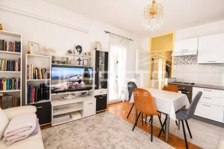 Svijetao 1S+DB s lođom | 12. kat | 40 m² | Dva lifta