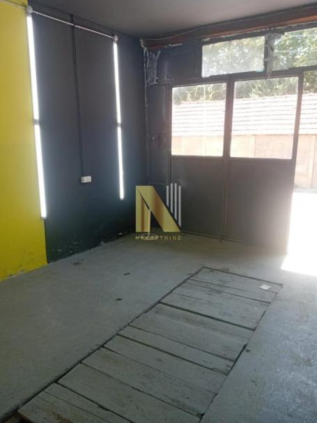 Perionica ili autoservis  60m², Centar, Temerin, glavna ulica