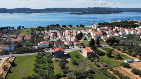 ZADAR, SV. FILIP I JAKOV - Građevinsko zemljište s pogledom na more