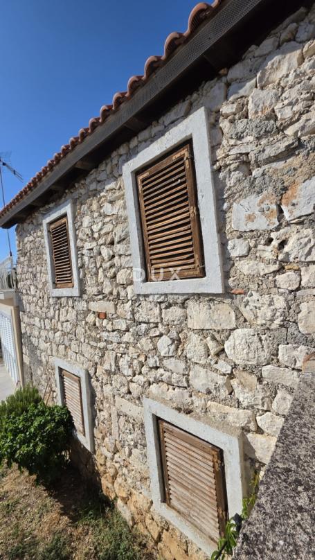 Dalmacija, Krapanj, kuća, 85 m2, 45 m od mora