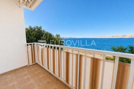 SENJ, trosoban stan 105 m², s pogledom na more