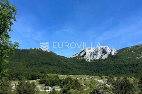 Baške Oštarije, građevinsko zemljište, 6.400 m² na Velebitu