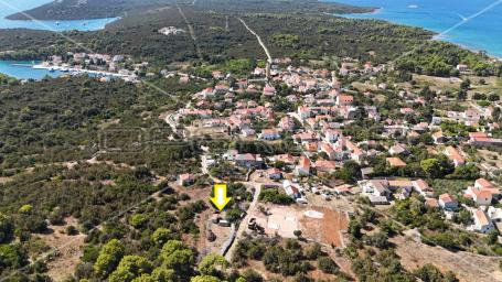 MOLAT - Građevinsko zemljište 578 m² s legaliziranim objektom i panoramskim pogl