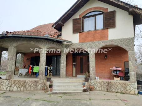 Kuća blizu Paraćina