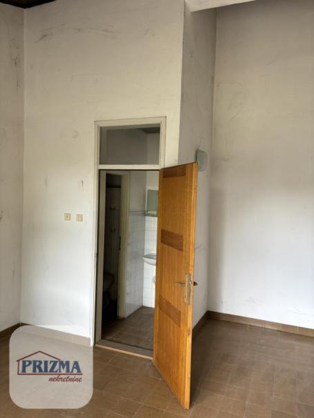 Prizemni stammbeni prostor