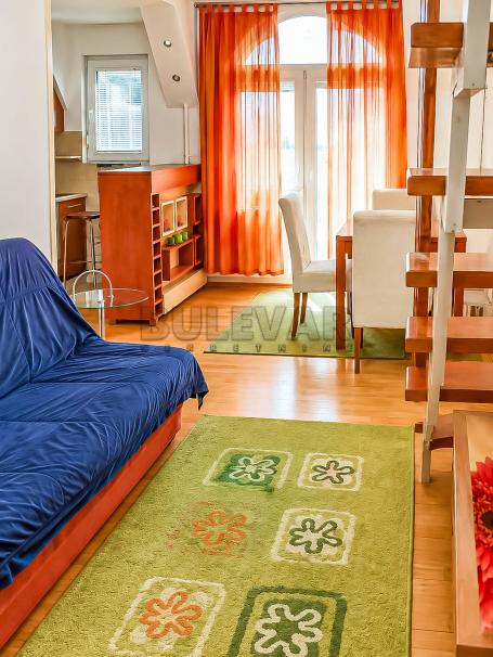 Izdaje se duplex u centru grada