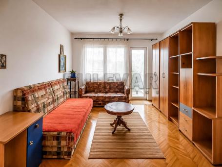 Odličan  stan u kući 95m2, blizu Pošte u Durlanu , 2. sprat