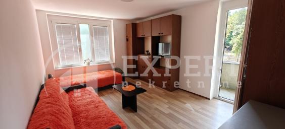 Izdaje se odličan jednoiposoban stan u blizini Dif-a, 36m2