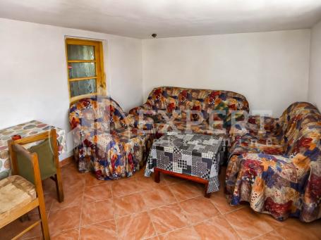 Sečanica, prizemna kuća 53m2, plac 892m2