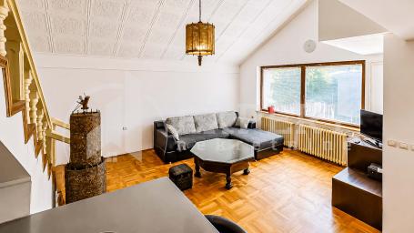 Izdaje se stan u kući sa posebnim ulazom- duplex, Kalač brdo, 185m2, grejanje na gas