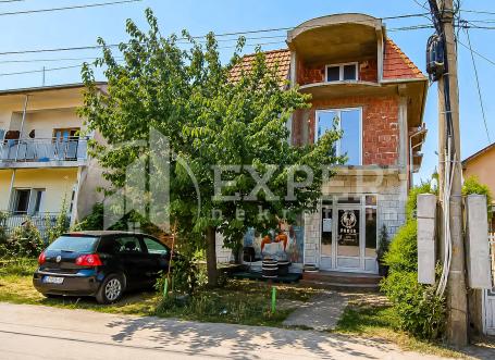 Naselje Dubočica, dve kuće 415m2, plac 4.84a
