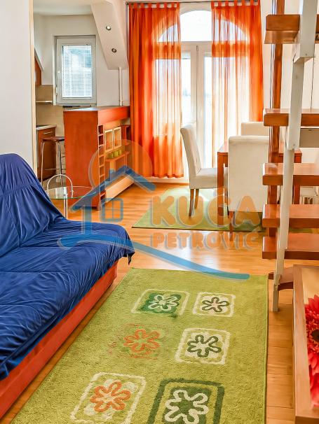 Izdaje se duplex u centru grada