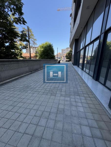 Lokal u novogradnji u centru Paraćina