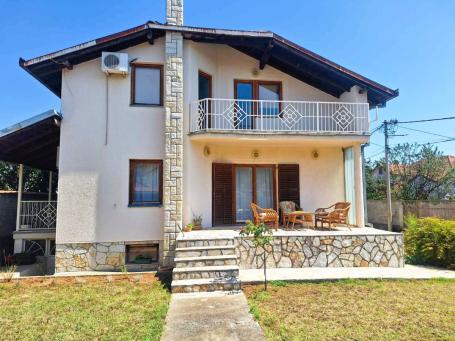Branivoja Jovanovića Brane, 320m2, 4.71a plac, uknj