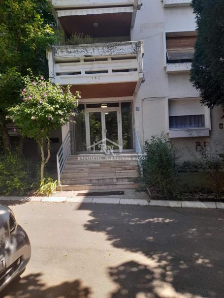 Banovo brdo, Beogradskog bataljona, 150m2, T+L ID#1693