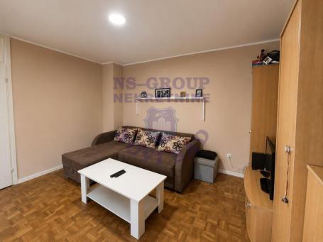 Odličan dvosoban stan na Novom Naselju