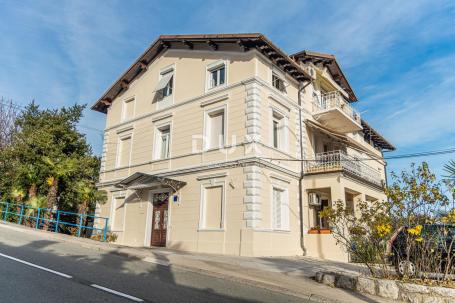 Opatija, centar, dvosobni stan, najam, 51m2, 300m od mora 