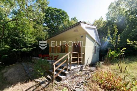 Crikvenica, Grižane, kuća s okućnicom na zemljištu od 1.327 m²