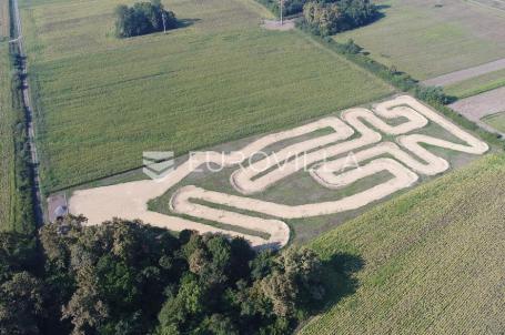 Garčin, izvanredno investicijsko zemljište 21 000 m² s projektom za motocross i quad park