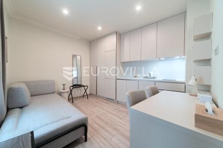 Osijek, Tvrđa, prodaju se tri uhodana apartmana površine 69 m²