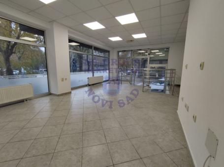 Odličan višenamenski lokal 174m2 - Podbara 