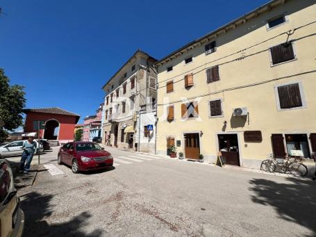 Istra, Oprtalj, kuća, 124 m2, balkon, povijesna jezgra