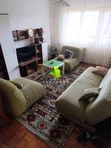 Komforan trosoban stan na Paliluli ID#8670