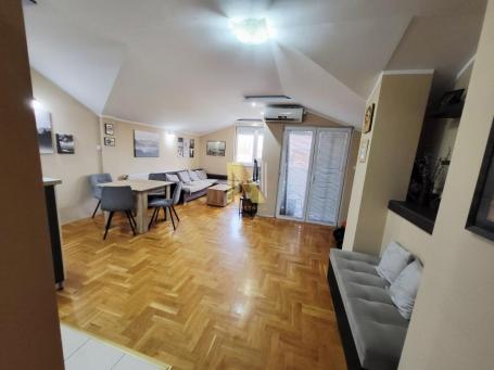 Odlična ponuda kompletno opremljen 3.5 stan - Nova Detelinara