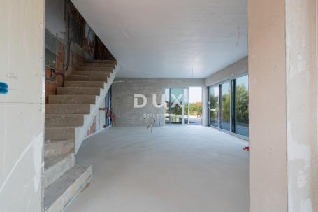 Murter, Podvrške, 3-sobni stan, 84,40 m2, bazen