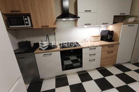 Varaždin, Centar trosoban stan površine 52,95 m²