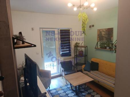 Grbavica,  izuzetno lep i pažljivo održavan duplex stan. 